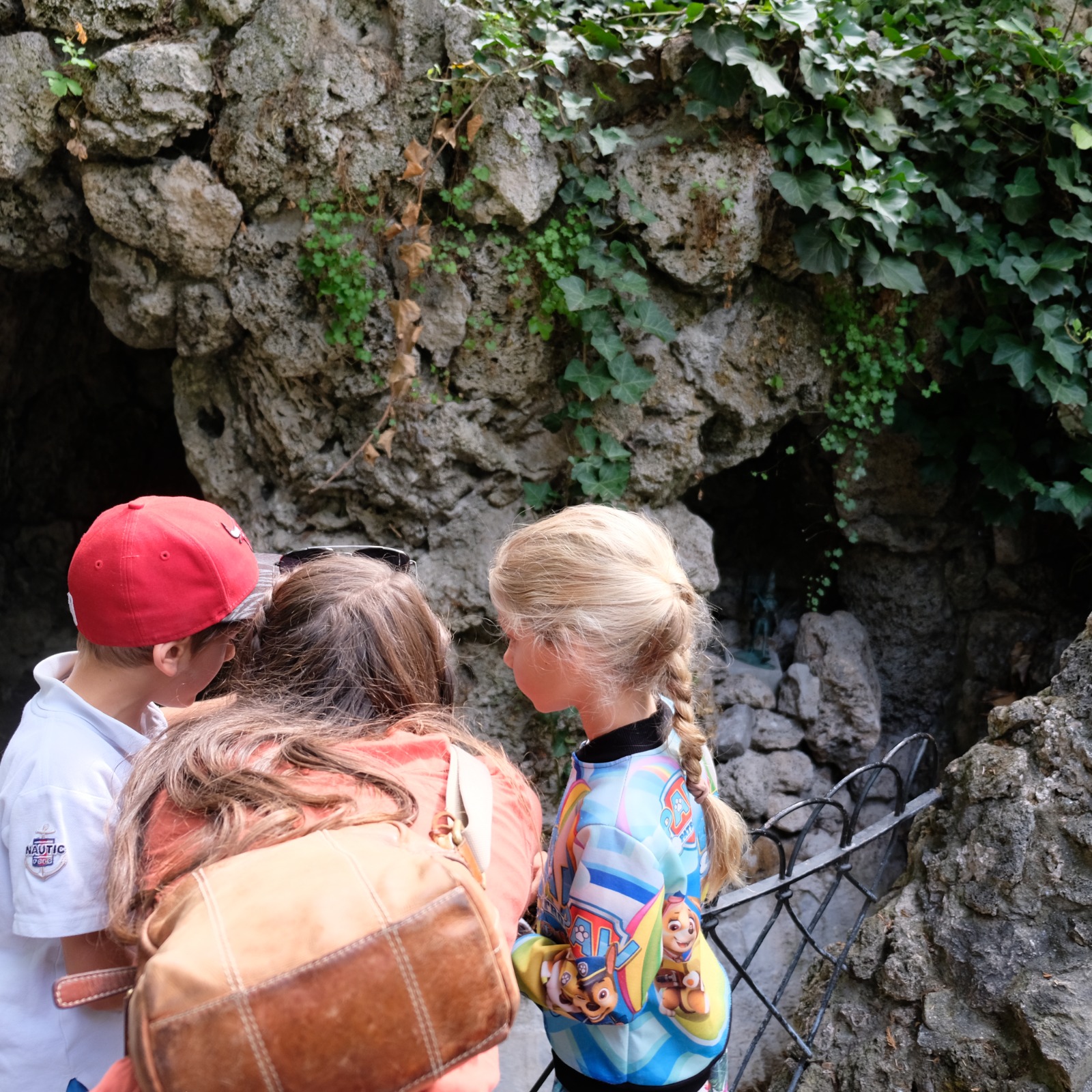 family treasure hunt little people sion